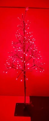 42" RED LIGHTED LED WIRE TREE Blinking with STAR Christmas NEW SD94760 - Image 1 of 4