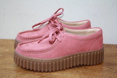 Clarks Ladies TORHILL BEE Dusty Rose Suede Shoes BNWOB, Size 4D - Image 1 of 4