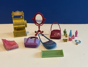 Mattel Barbie My Scene MY BOUTIQUE ACCESSORIES Incl Till, Mirror & Handbags - Picture 1 of 5