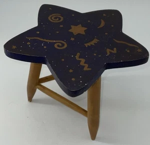 Star Pattern Milking Stool - Picture 1 of 6