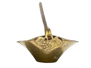 Vintage Brass Basket Grape Motif 9" Diameter ssc - Picture 1 of 3