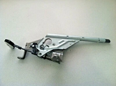 BMW 328i E90 LCI 2009-2011 - palanca de freno de mano Foto 1 de 4