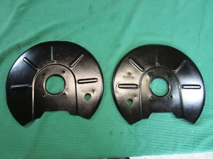 MG MGB- FRONT DISC BRAKE BACKING PLATES- Excellent, Orig. - Foto 1 di 3