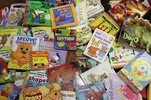20 LBS of Childrens Baby Toddler Daycare Board Books Chunky Books RANDOM  - Imagen 1 de 2