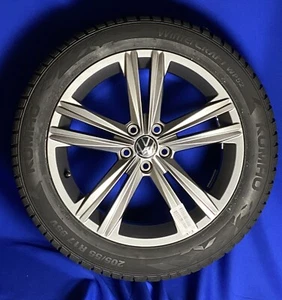 Original Winterradsatz VW T-Cross 6.5x17 mit 205/55 R17 Kumho Wintercraft WP52 - Bild 1 von 3