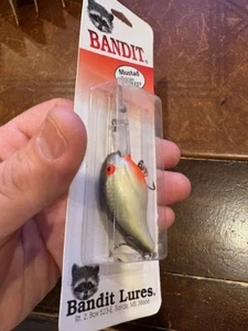 Pre-Pradco Bandit 300 - Lg. Red Pack w/ Triple Grip - LA Shad Color 308 - Picture 1 of 1