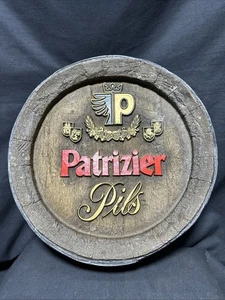 VINTAGE Patrizier Pilsner deutsches Bierfass Bar Schild Werbung 15" Durchmesser - Bild 1 von 8