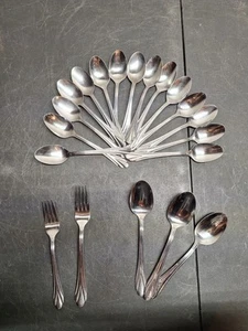 Qtt 20 Hampton Silversmiths Stainless Flatware (18 Spoons And 2 Forks). - Picture 1 of 13