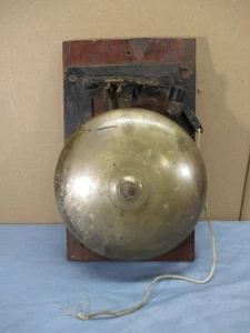 Vintage LARGE Boxing Round Ring Side Fight Bell from Boxing Gym 10 1/2" Diameter - Picture 1 of 9