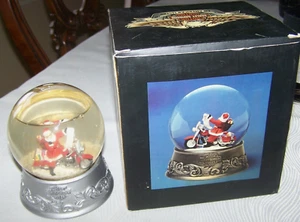 HARLEY DAVIDSON 2006 CHRISTMAS SNOW GLOBE ORIGINAL BOXED - Picture 1 of 5