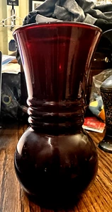 Ruby Red Anchor Hocking Red Ribbed Glass Vase Vintage 6.5” Tall - Picture 1 of 4