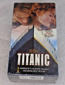 TITANIC 1997 VHS Two Cassette Movie WINNER OF 11 ACADEMY AWARDS NEW SEALED THX - Imagen 1 de 4