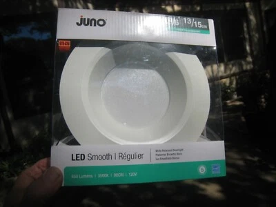 4 Juno LED 光滑白色嵌入式筒灯 5/6" 65W 120V 3500K 650 流明 #258NJ — 第 1/4 张图片