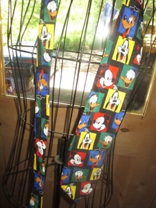 Vintage MICKEY MOUSE DONALD PLUTO & GOOFY Men's NECK TIE by BAL'ANCINE INC - Picture 1 of 3