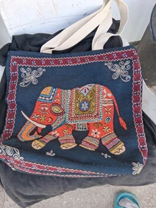 Große Canvas Schultertasche Elefantenmuster für Damen - Bild 1 von 3