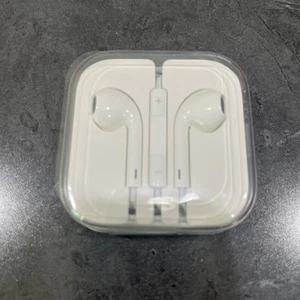 Apple OEM Wired White Ear Buds w/Case iPhone/iPad/iPod 3.5mm Aux Jack Headphones - Photo 1 sur 5