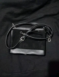 Forever 21 Crossbody Clutch Bag - Picture 1 of 7