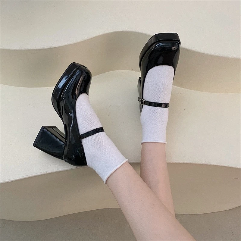 Zapatos de tacón alto gruesos de colección Mary Jane para mujer Zapatos con punta cuadrada Zapatos de vestir Bombas Foto 1 de 4