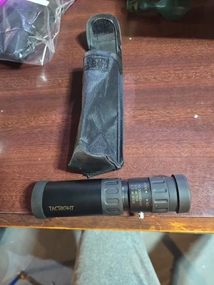 TacRight Monocular Telescope T-11 10X-300X Zoom 40MM (with phone mount)  - Image 1 of 3