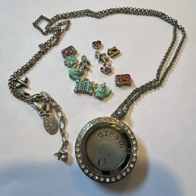 Collar Medallón Origami Búho Tono Plata Dije Flotante con 4 Dijes Foto 1 de 4