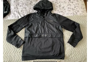 Under armour black zip neck Hoodie / Jumper top. Boys teen youth XL (13 + Yrs) - Picture 1 of 8