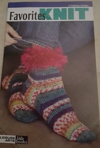 LB3 LEISURE ARTS 2005 FAVORITES TO KNIT PATTERN LEAFLET - Picture 1 of 6