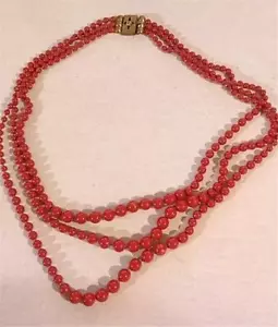 Antique Vintage Necklace Red Enamel Beads Graduated Lengths Beads NICE Closure - Picture 1 of 3