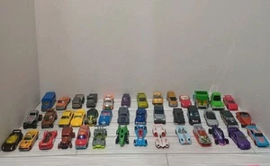 Lot Of 41 Mix Of Hot Wheels, Matchbox From 2000's Various Models Pre-Owned 1:64 - Picture 1 of 5