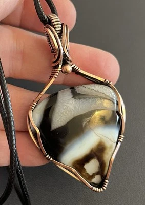 Botswana Agate ~ Handmade copper wire wrapped pendant 4v - Image 1 of 4
