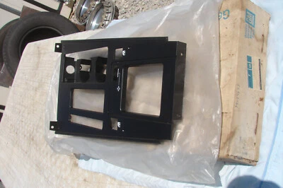 1984 CORVETTE NOS GM CONSOLE SHIFTER PLATE 1987 1988 1989 CHEVROLET AUTOMATIC - Imagem 1 de 4
