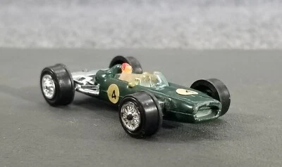 Ruedas de carreras vintage Remco 1:64 verde McLaren Ford GT R104 Driver #4 Foto 1 de 4
