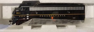 Bachmann HO EDM F7 Diesel Locomotive Pennsylvania #9654 - Picture 1 of 4