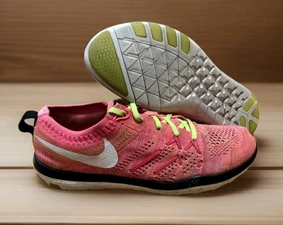 Nike TR Focus Flyknit Shoes Sneakers Women's Sz 6 Salmon Red Running 843987-99 - Image 1 of 4