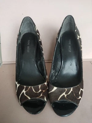 Nine West Black & Cream Animal Print Peep Toe Heeled Shoes US Size 7W UK 4/5 - Image 1 of 4