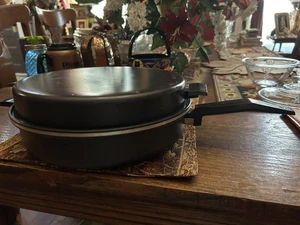 Miracle Maid Lg Skillet 12 In With Lid Anodized Aluminum? Nice!! - Picture 1 of 8