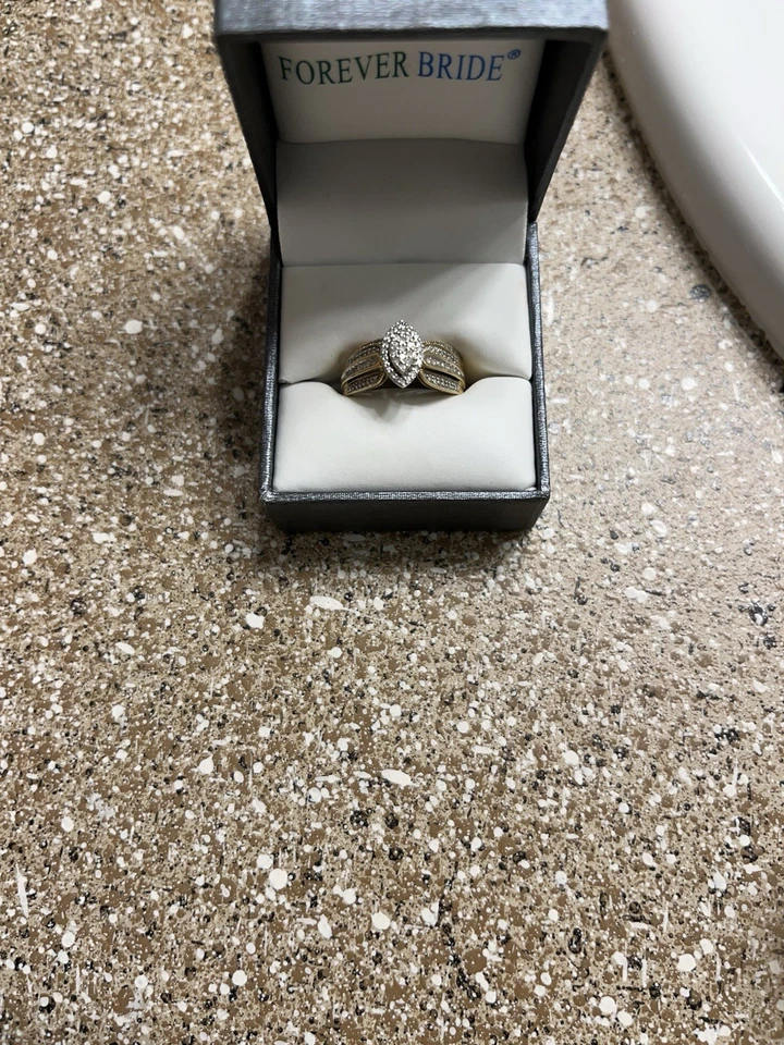 2 Piece Engagement Ring Set - Image 1 of 4