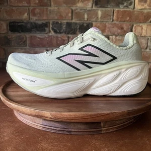 New Balance More V5 Women's 10 Max Cushioned Green Road Running Shoes Sneakers - Picture 1 of 24