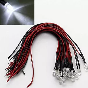 2 Pz. DIODI LED 5mm BIANCO FREDDO CABLATI alta luminosità 12V cavetti 20cm - Foto 1 di 2