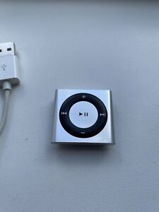 Apple iPod shuffle 4th Generation (Late 2012) Silver (2GB)