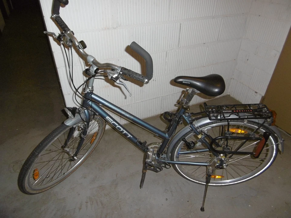 Fahrrad SCOTT Sonoma Damen Trekking- bike 28" Aluminium, mit vielen Extras - Bild 1 von 4