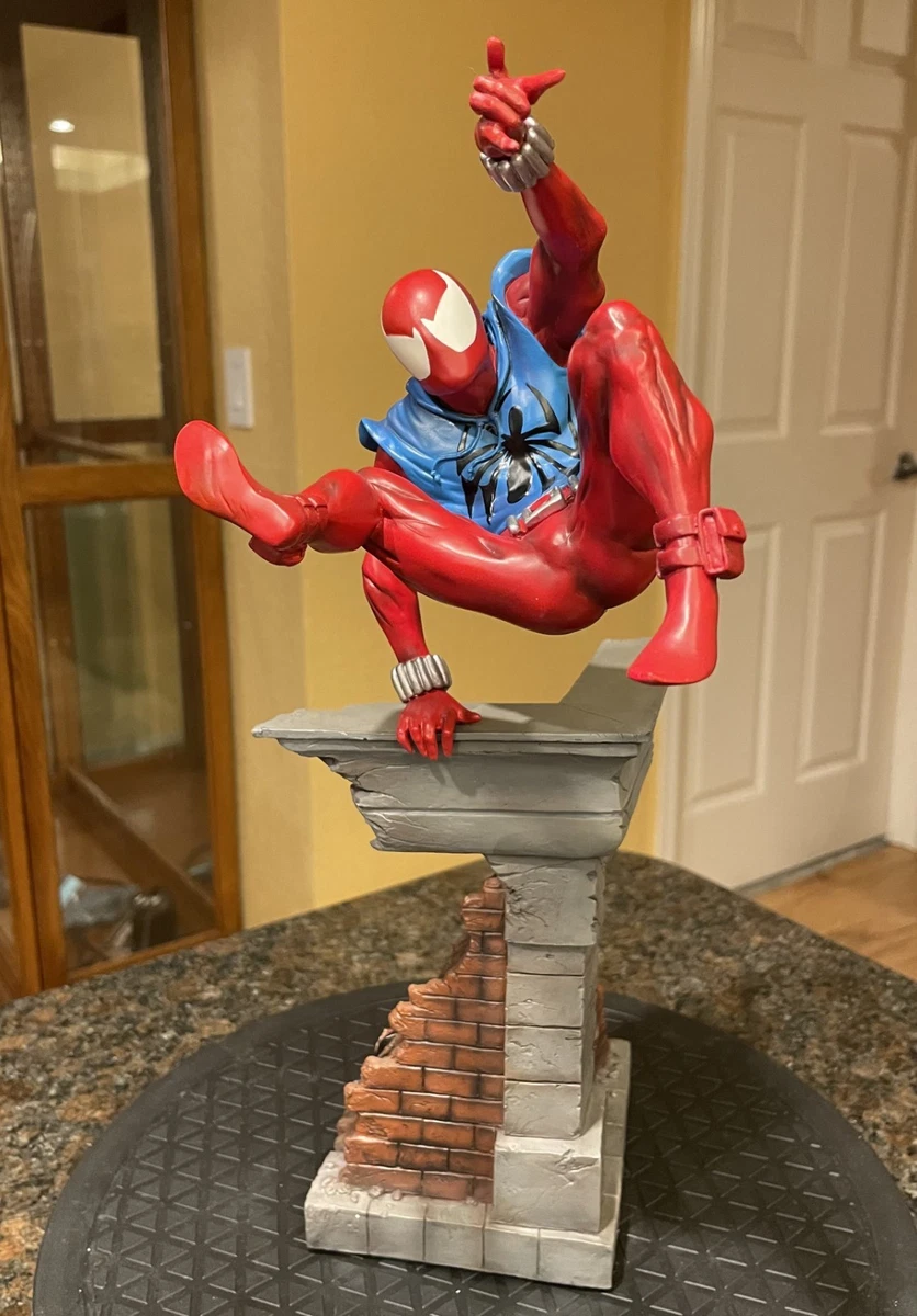 Bowen Designs Spider-Man Comic Book & Manga Collectible Figurines
