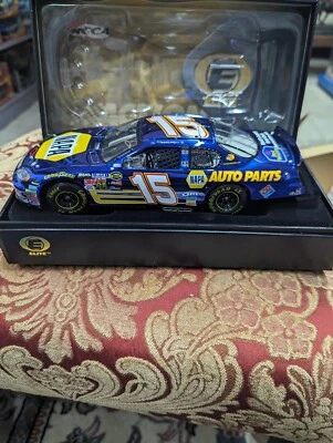MICHAEL WALTRIP #15 NAPA COLOR CROMO 2005 MONTE CARLO ELITE 1 de 204 Foto 1 de 4