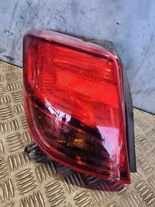 TOYOTA YARIS BRAKE LAMP REAR LEFT 1.5 HYB HATCHBACK 2017 REAR LIGHT BRAKE LIGHT - Picture 1 of 14
