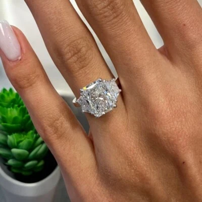 Anillo de compromiso de oro blanco de 14k diamante de corte radiante IGI 4,16 quilates creado en laboratorio Foto 1 de 4