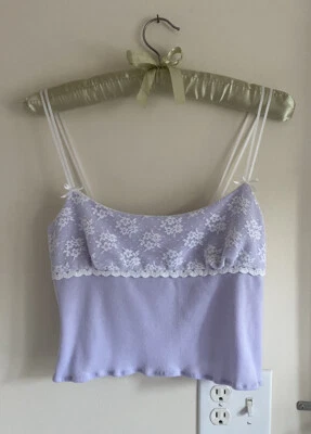 Top babydoll de encaje lavanda hecho a mano Foto 1 de 4