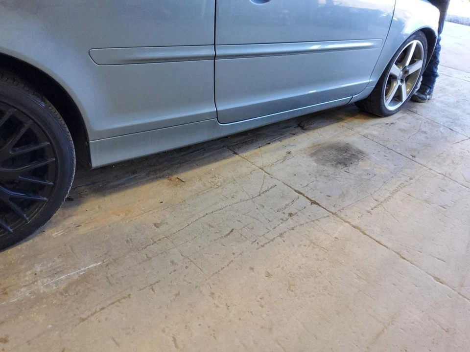 Passenger Side Volvo C70       2013 Rocker Panel Moulding 556611 - Изображение 1 из 1