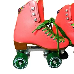Moxi Beach Bunny Roller Skates Pink Green Size 4 (Women’s 5–5.5) Emoji Lining - Picture 1 of 14
