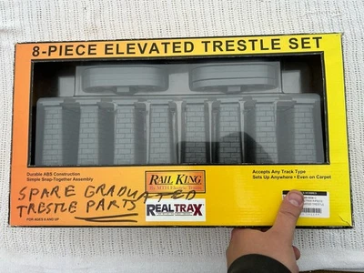 O MTH Rail King 8 Piece Elevated Trestle System - (NICE) - Image 1 of 2