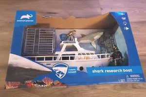 Animal Planet Shark Research Boat Playset ship cage - Picture 1 of 2