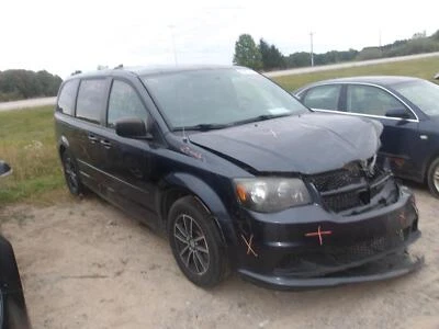 Used Engine Coolant Reservoir fits: 2014 Dodge Caravan  Grade A - Image 1 of 4